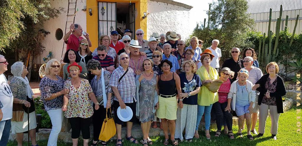 HOMMAGE A N.D. DE SANTA CRUZ A DALIAS DU 7 AU 10 JUIN 2019 (332) BARBECUE CHEZ ANGE A LA CANADA.jpg
